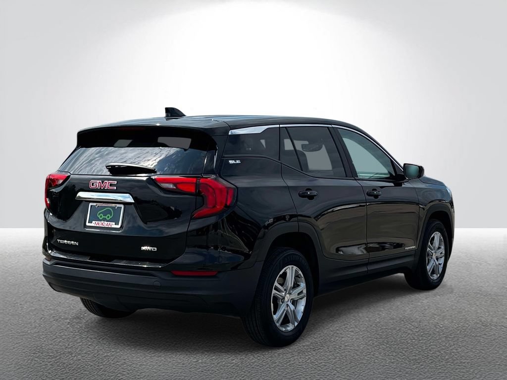 Certified 2021 GMC Terrain SLE w/ LPO, Floor Liner Package AWD/4WD image 4