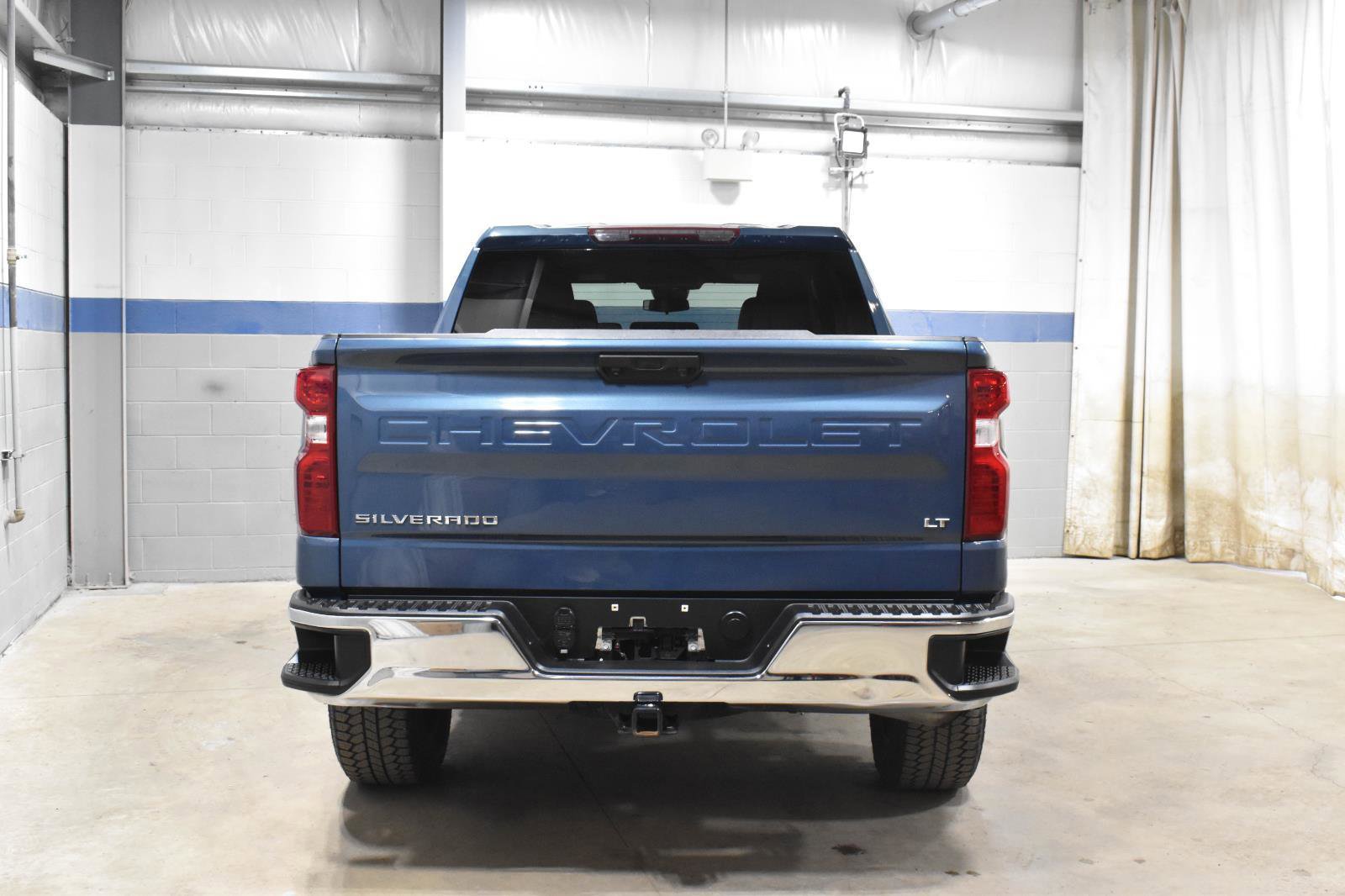 Used 2024 Chevrolet Silverado 1500 LT image 24