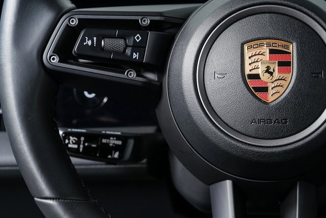 Certified 2025 Porsche Taycan image 10