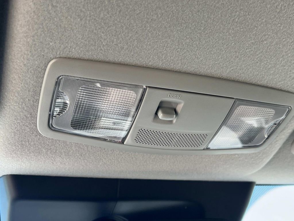 Used 2025 Mitsubishi Outlander Sport SE AWD/4WD image 24