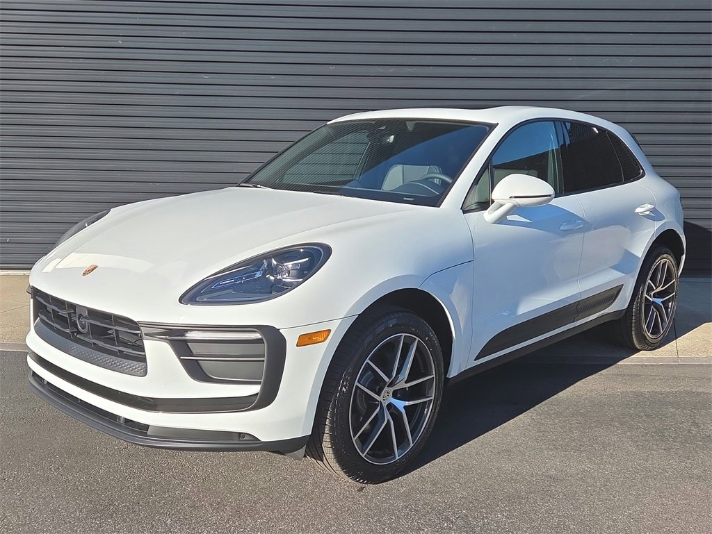 New 2026 Porsche Macan image 1