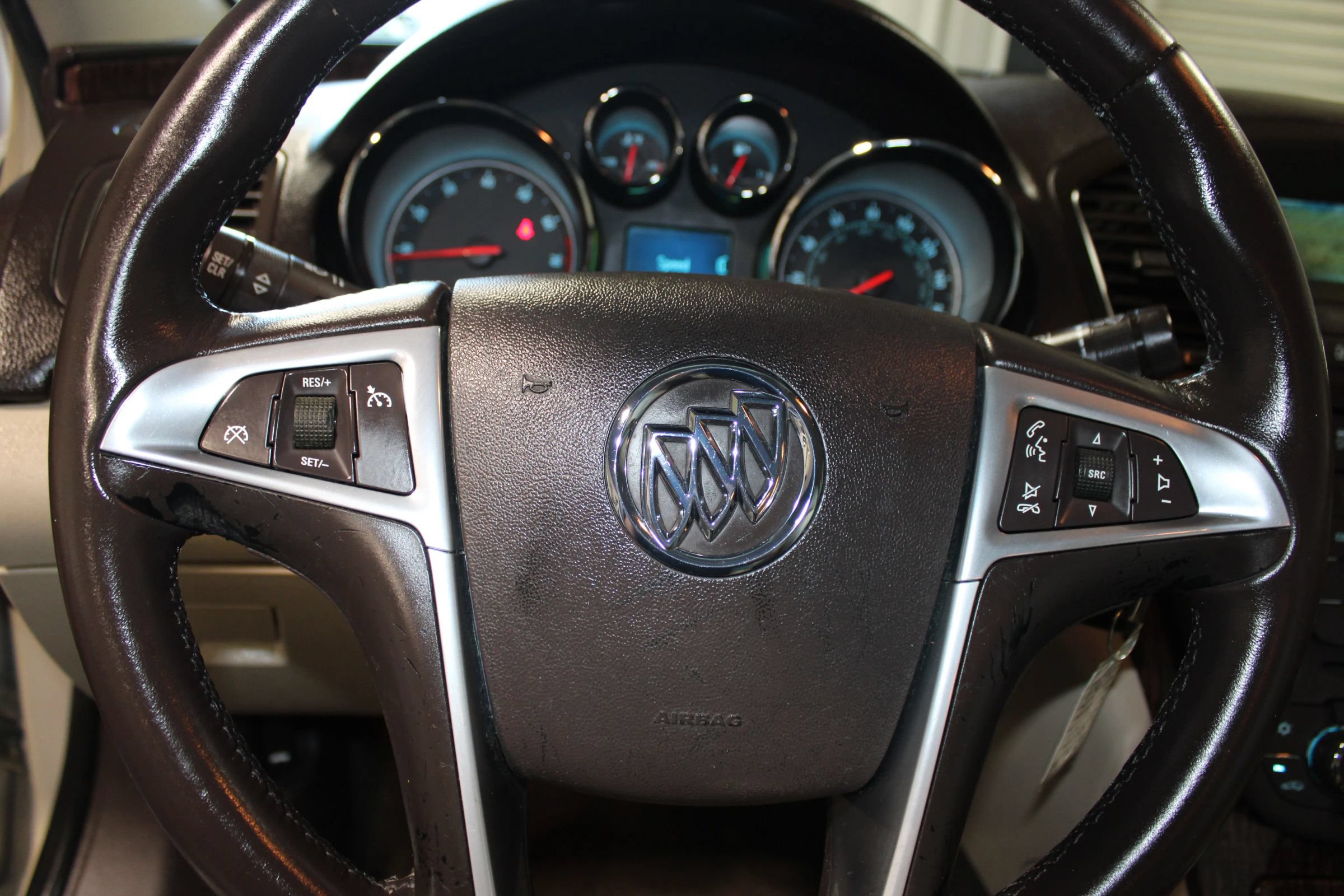 Used 2012 Buick Regal Leather FWD image 17