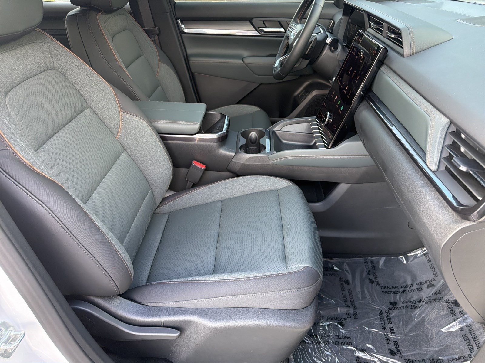Used 2026 GMC Terrain AT4 w/ Technology Package II AWD/4WD image 13