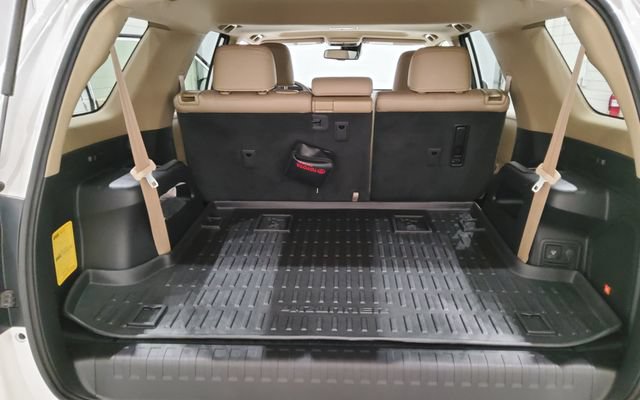 Used 2023 Toyota 4Runner Limited AWD/4WD image 33
