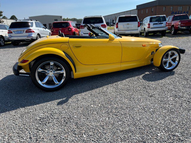 Used 2002 Chrysler Prowler image 7