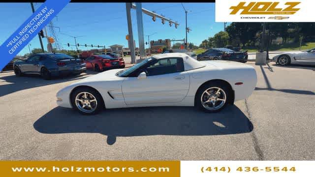 Used 2002 Chevrolet Corvette Convertible w/ Preferred Equipment Group2 RWD image 6