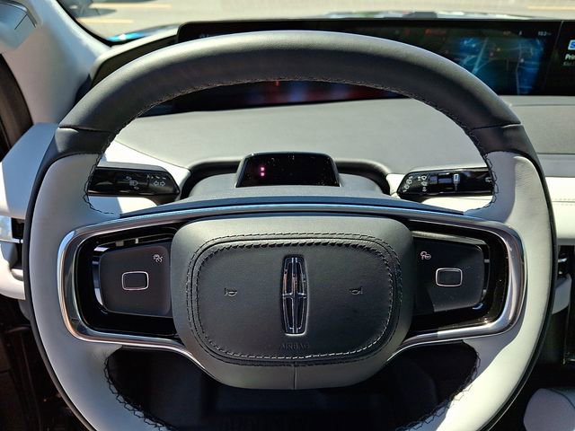 New 2026 Lincoln Navigator L Black Label w/ Black Label Special Edition AWD/4WD image 10