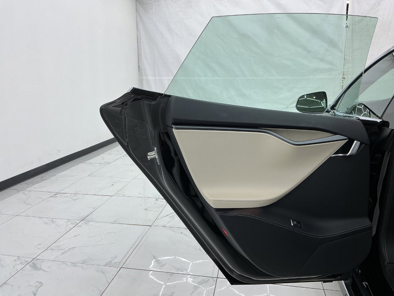 Used 2021 Tesla Model S Long Range Plus AWD/4WD image 24