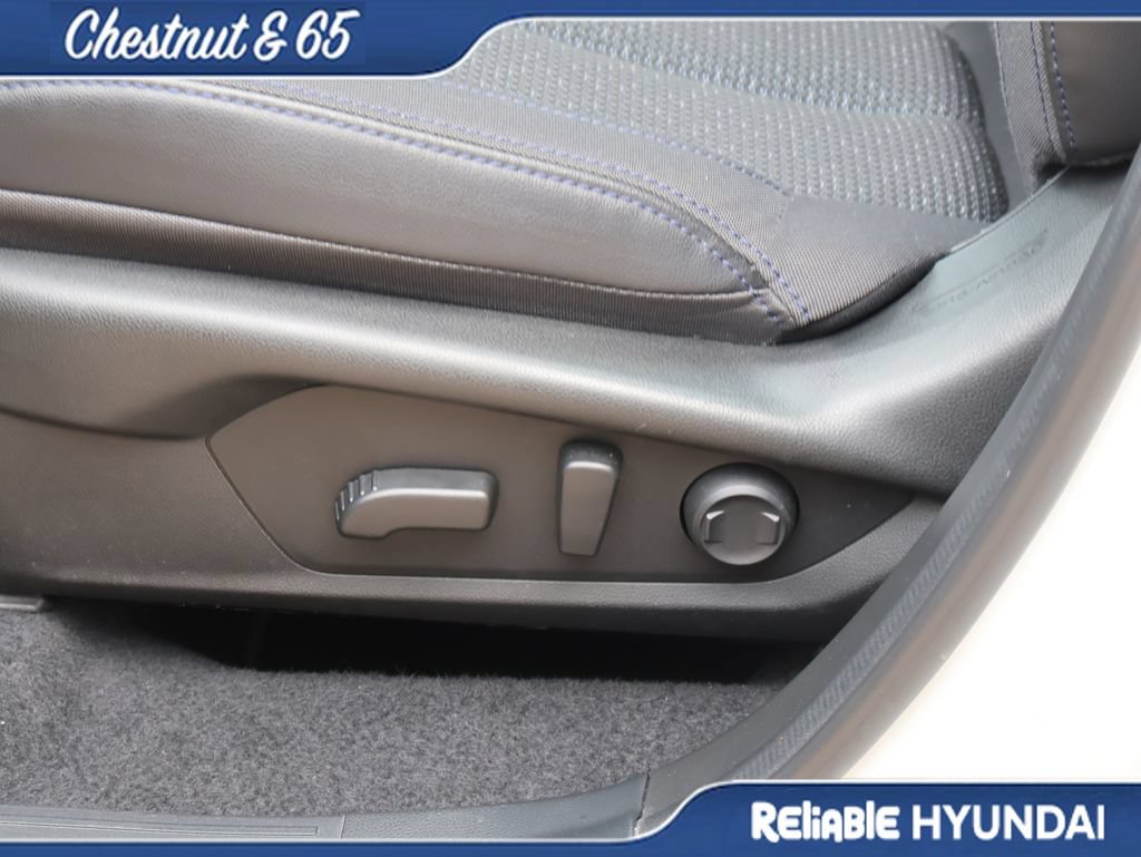 Used 2025 Subaru Forester Premium AWD/4WD image 25