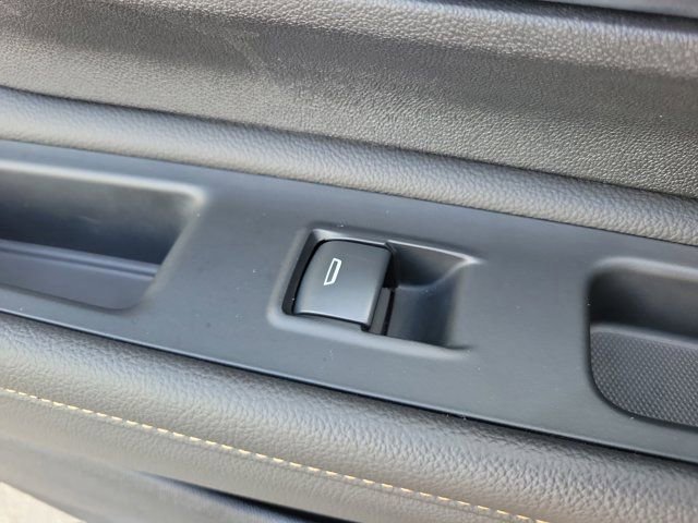 Used 2020 GMC Terrain SLT w/ Preferred Package image 18