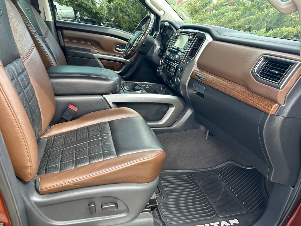 Used 2017 Nissan Titan Platinum Reserve image 28