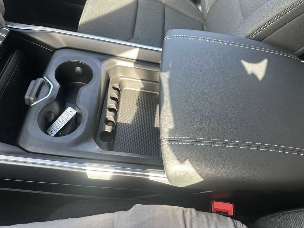 New 2026 RAM 1500 Express AWD/4WD image 27