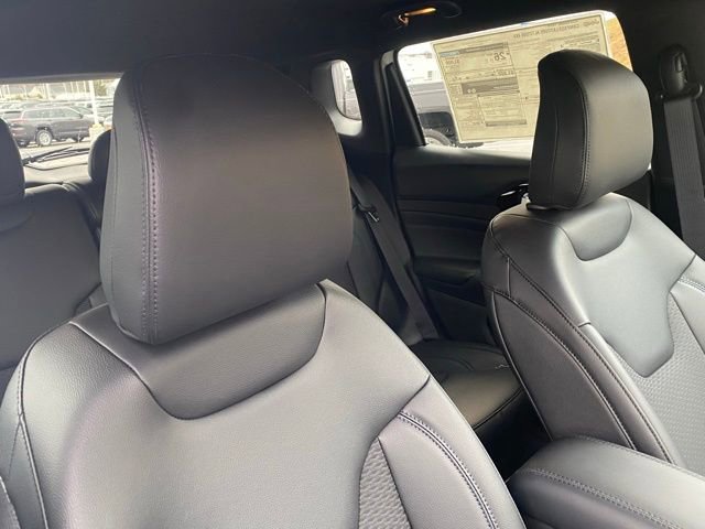 New 2026 Jeep Compass Latitude image 30