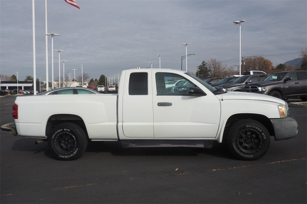 Used 2006 Dodge Dakota ST image 4