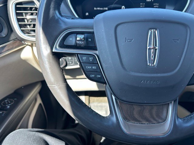 Used 2019 Lincoln Nautilus Select FWD image 17