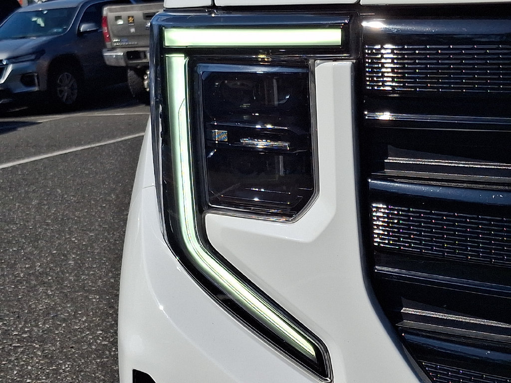 Used 2024 GMC Sierra 1500 Elevation AWD/4WD image 12