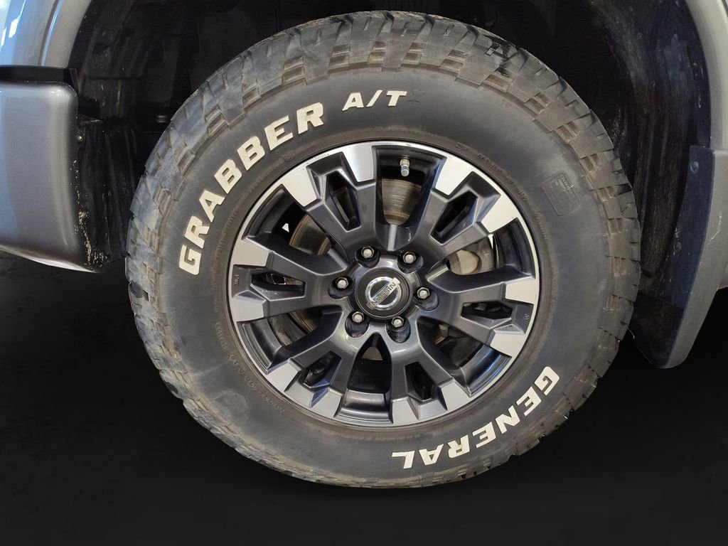 Used 2019 Nissan Titan PRO-4X w/ Pro-4x Convenience Package image 9