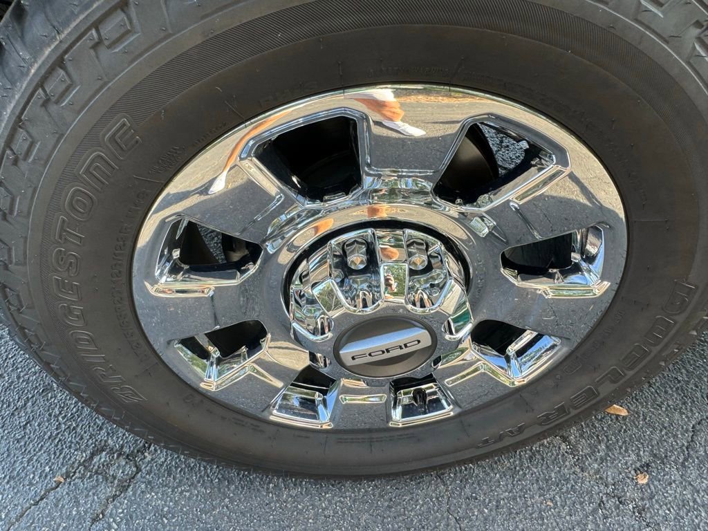 Used 2025 Ford F350 Lariat w/ Lariat Ultimate Package AWD/4WD image 7