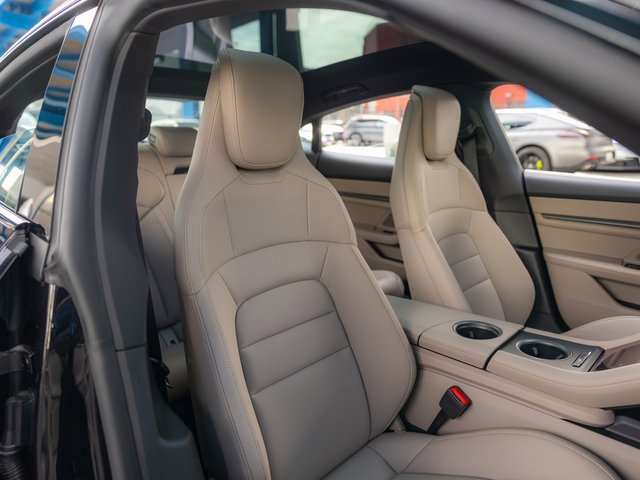 New 2025 Porsche Taycan 4S image 36