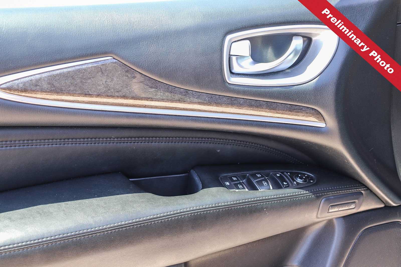 Used 2013 INFINITI JX35 FWD w/ Premium Pkg image 18