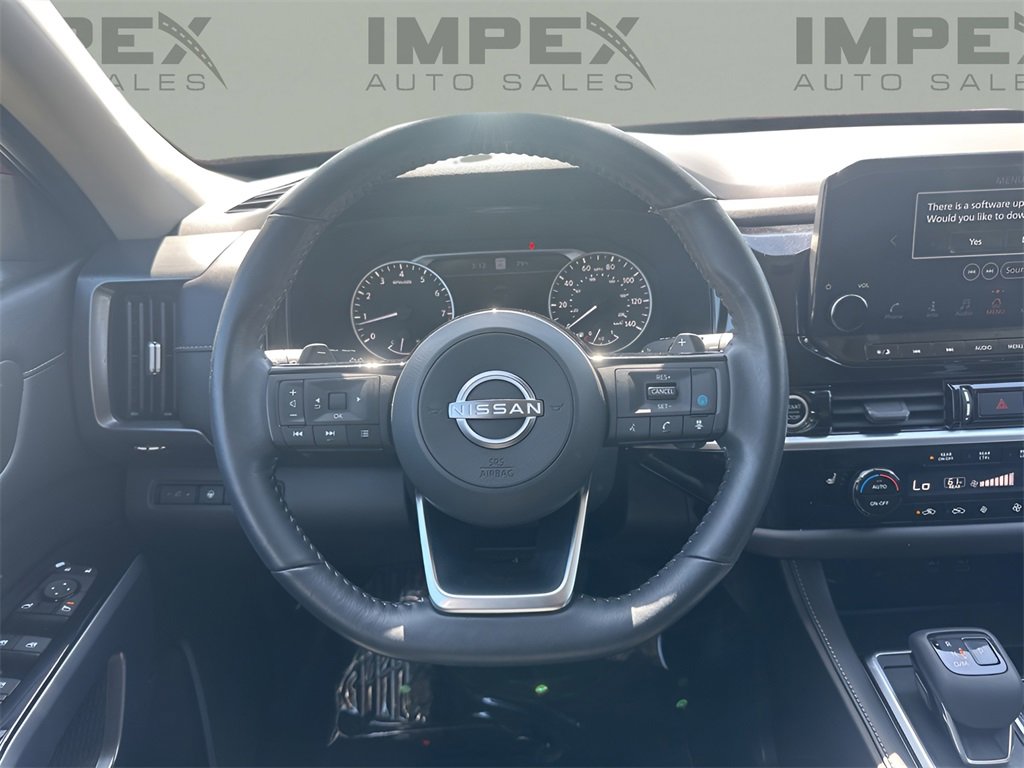 Used 2023 Nissan Pathfinder SL image 14