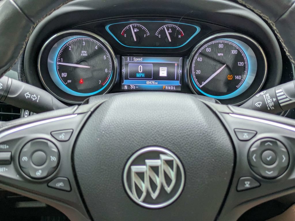 Used 2017 Buick Envision Essence FWD image 29