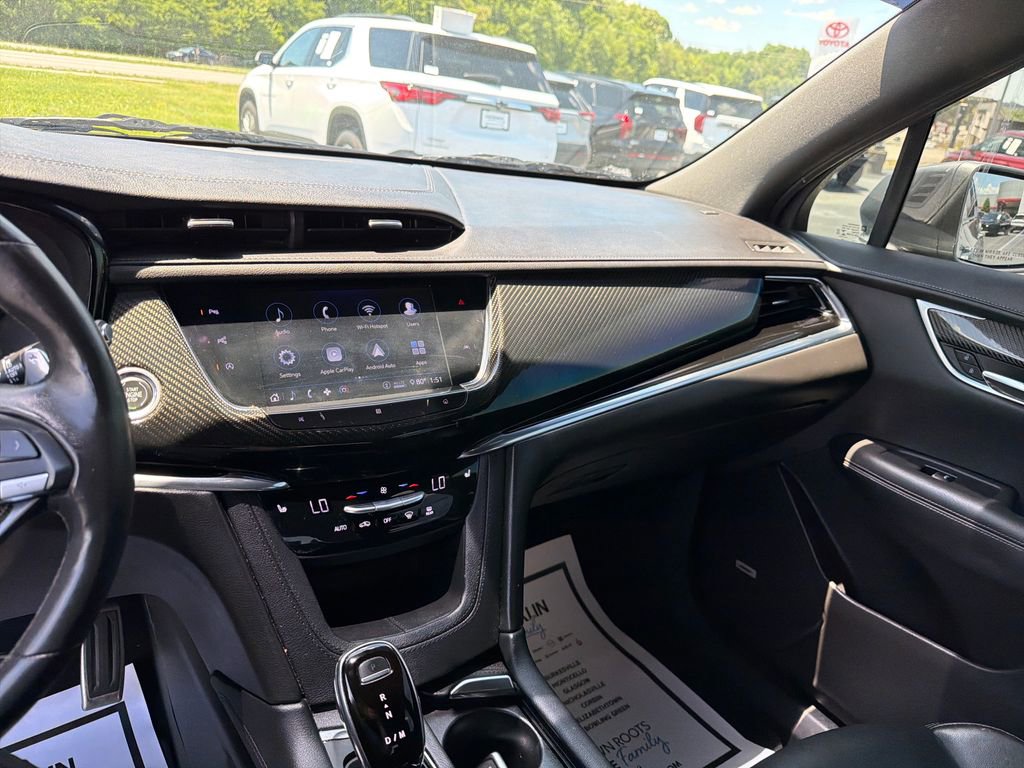 Used 2020 Cadillac XT6 Sport AWD/4WD image 17