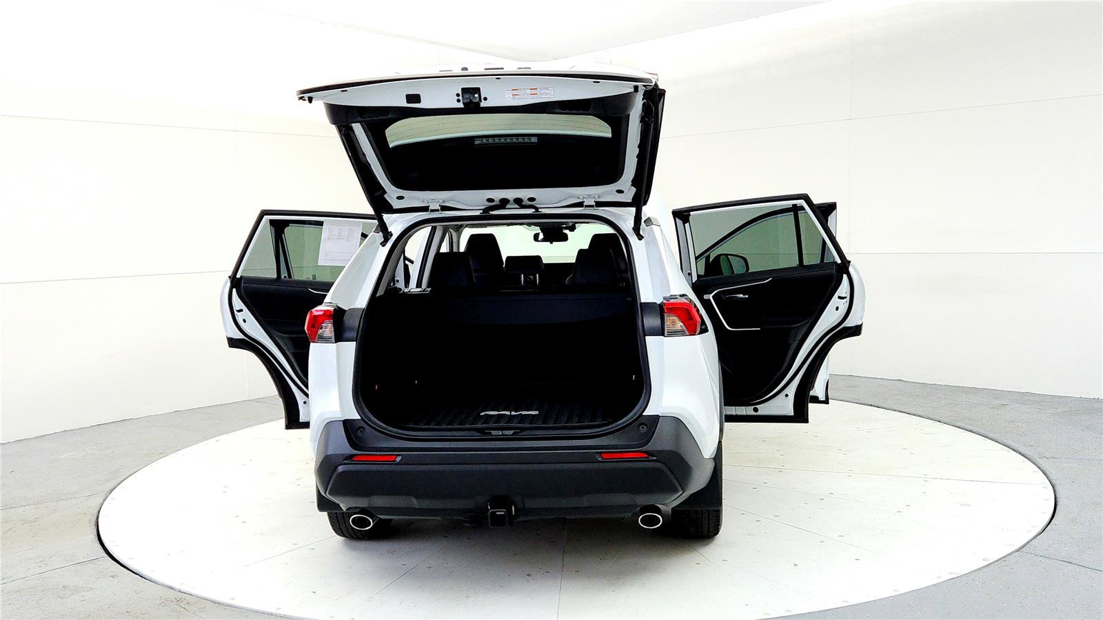 Used 2025 Toyota RAV4 XLE Premium w/ Weather Package image 11