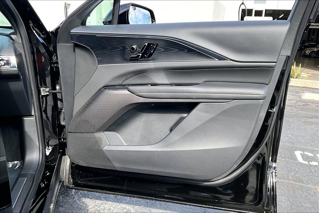 New 2026 Cadillac Lyriq Sport image 32