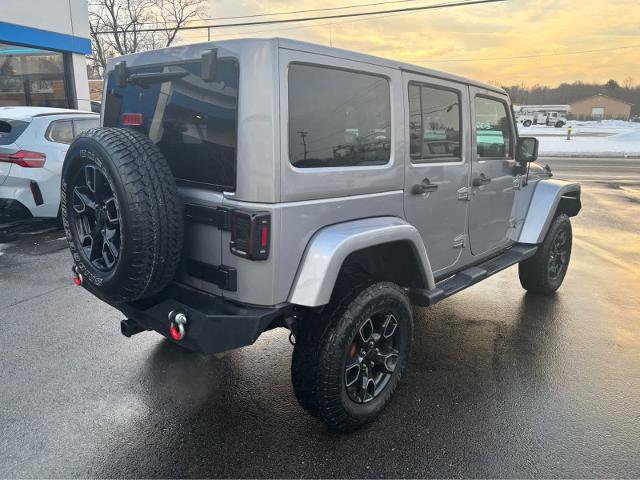 Used 2018 Jeep Wrangler Unlimited Sahara image 11