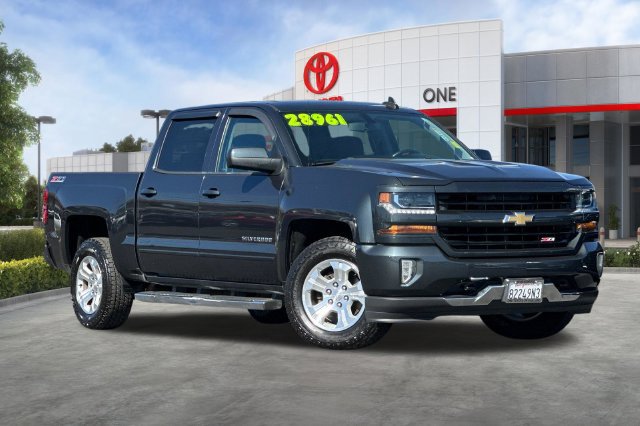 Used 2017 Chevrolet Silverado 1500 LT w/ All Star Edition AWD/4WD image 2