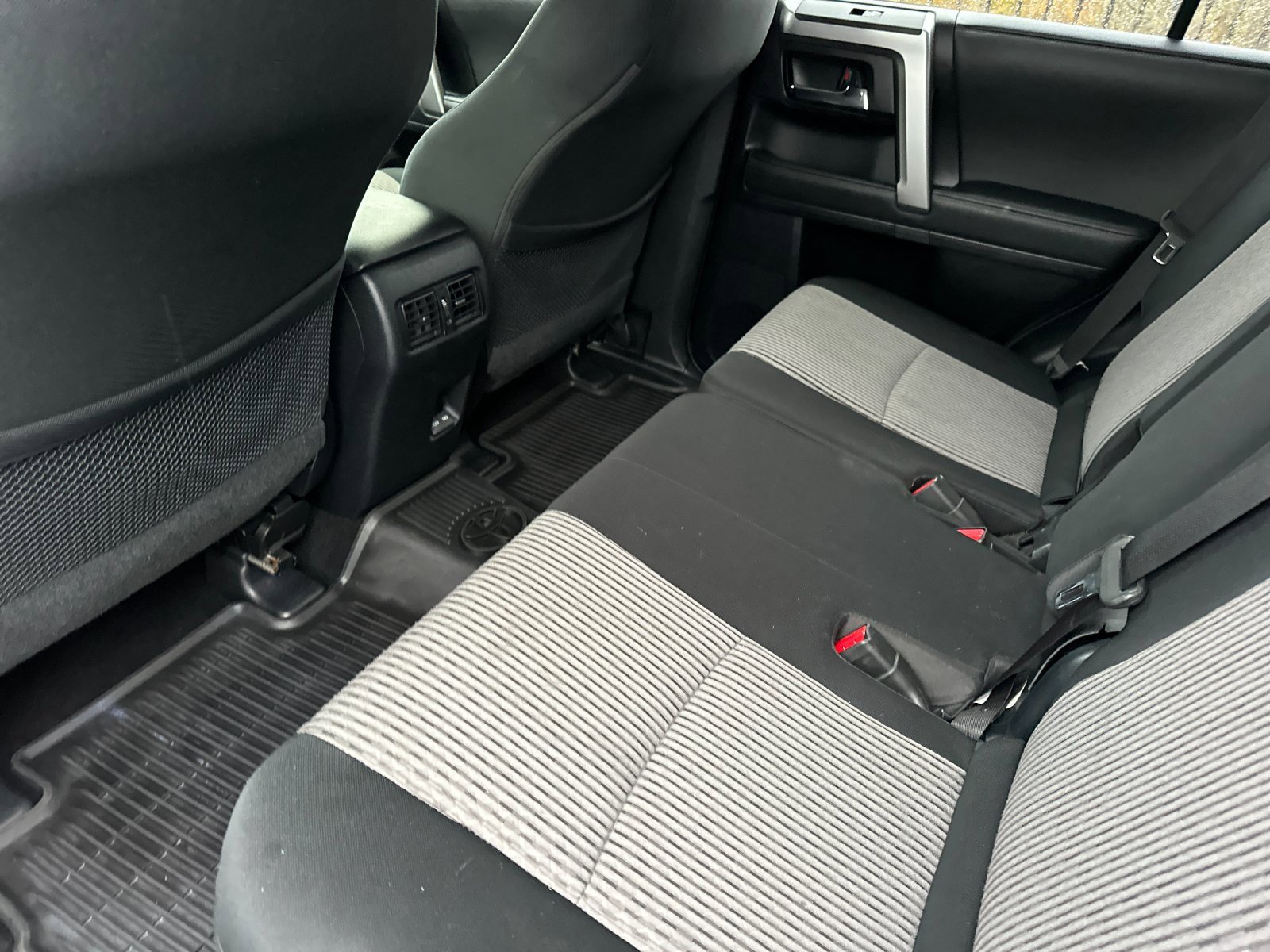 Used 2024 Toyota 4Runner SR5 image 12