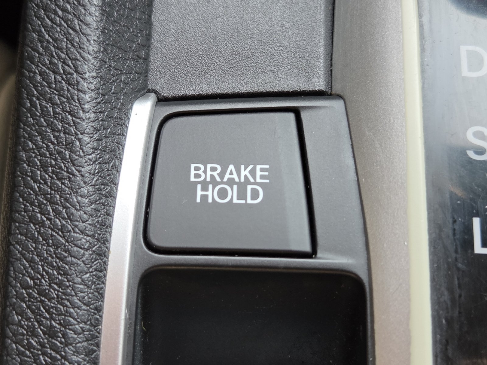 Certified 2017 Honda Civic EX-L image 9