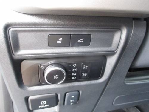 Used 2024 Ford Expedition XLT image 18