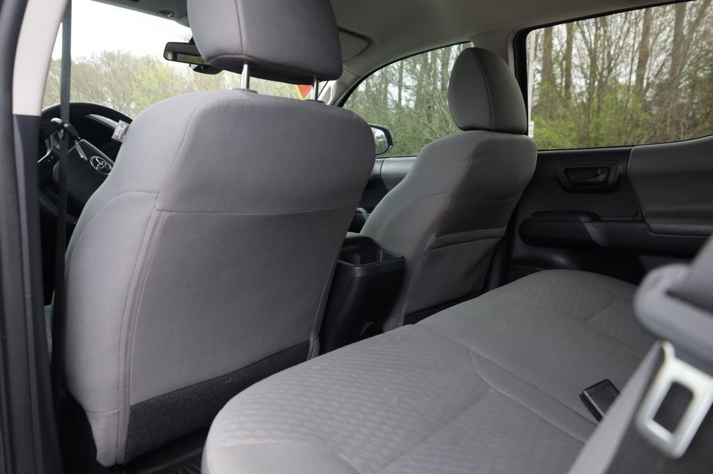 Used 2020 Toyota Tacoma SR w/ SR Convenience Package image 19