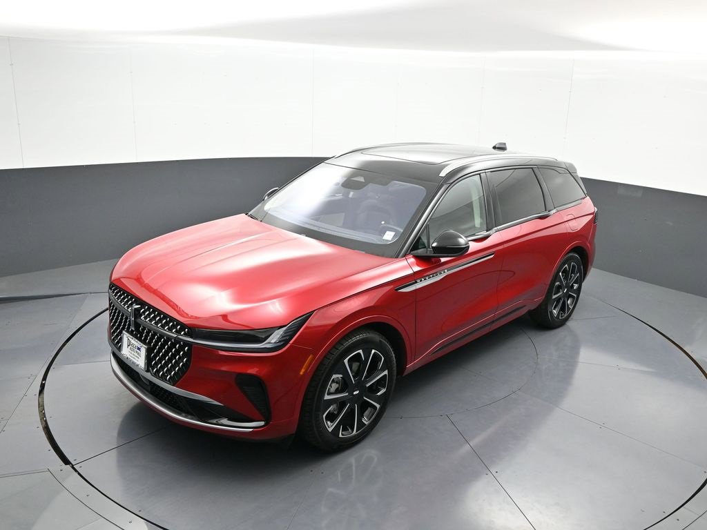 Used 2025 Lincoln Nautilus Reserve image 37