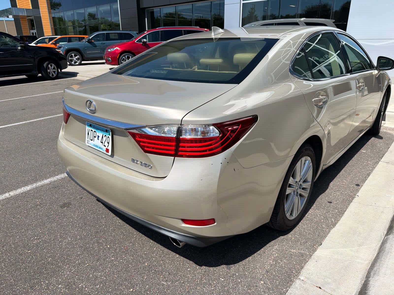 Used 2015 Lexus ES 350 w/ Premium Package FWD image 3