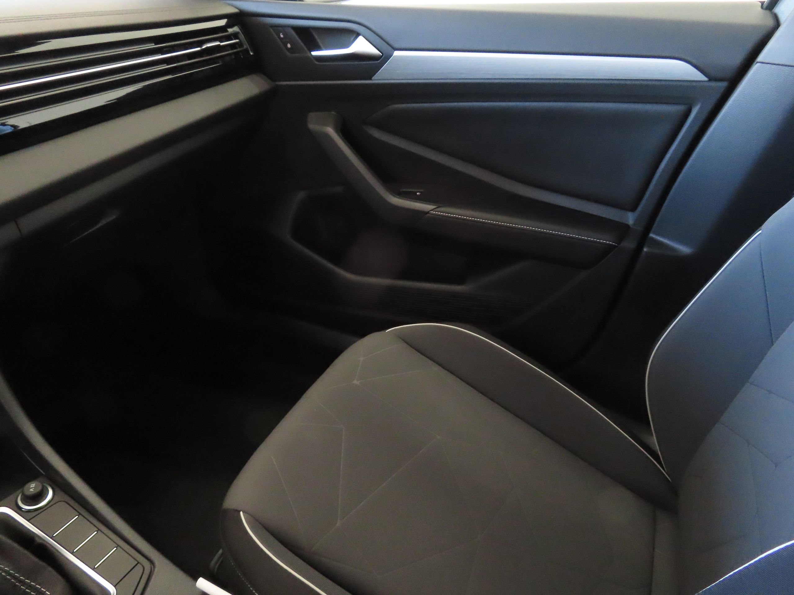 New 2026 Volkswagen Jetta Sport FWD image 18