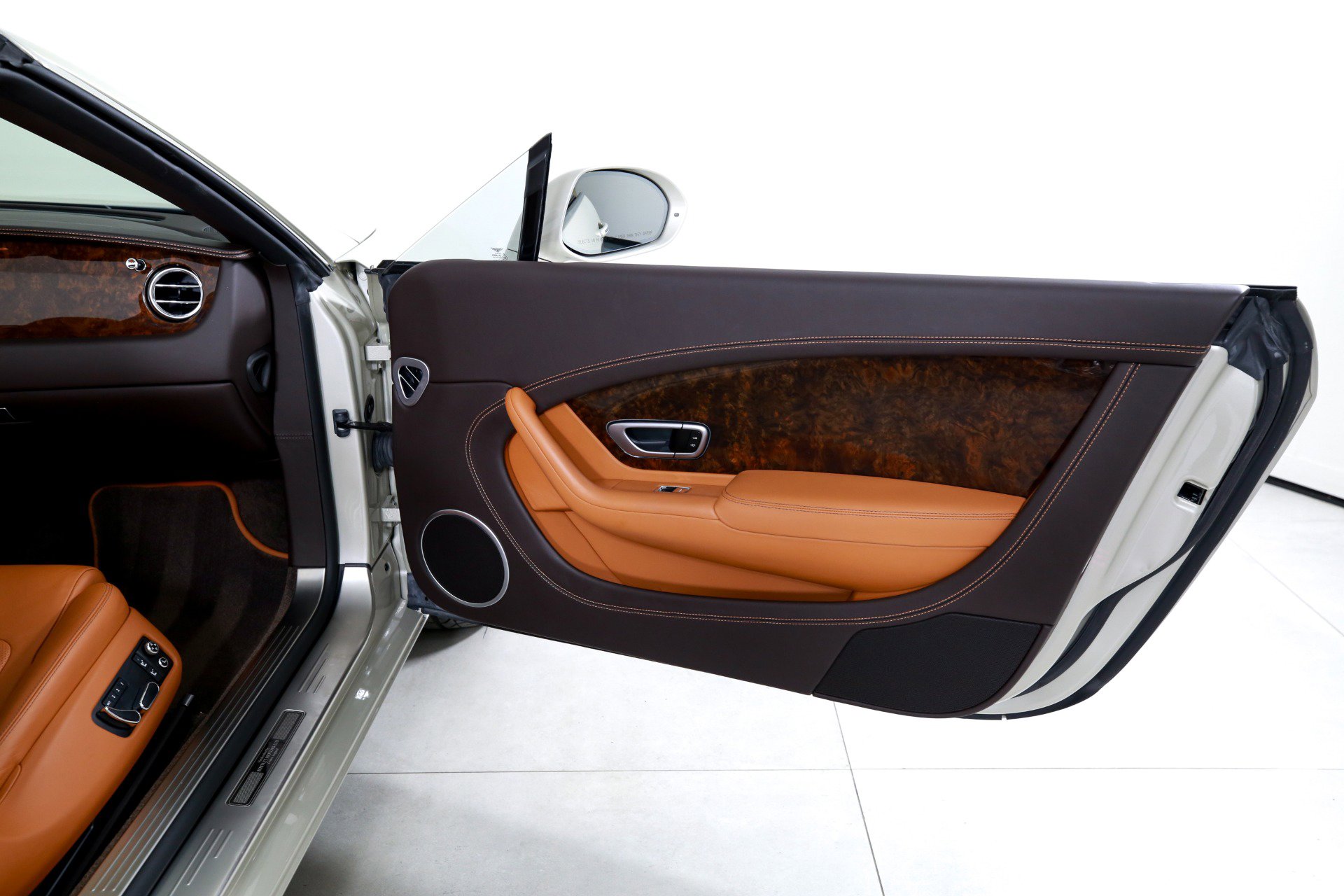 Used 2013 Bentley Continental GT AWD/4WD image 19