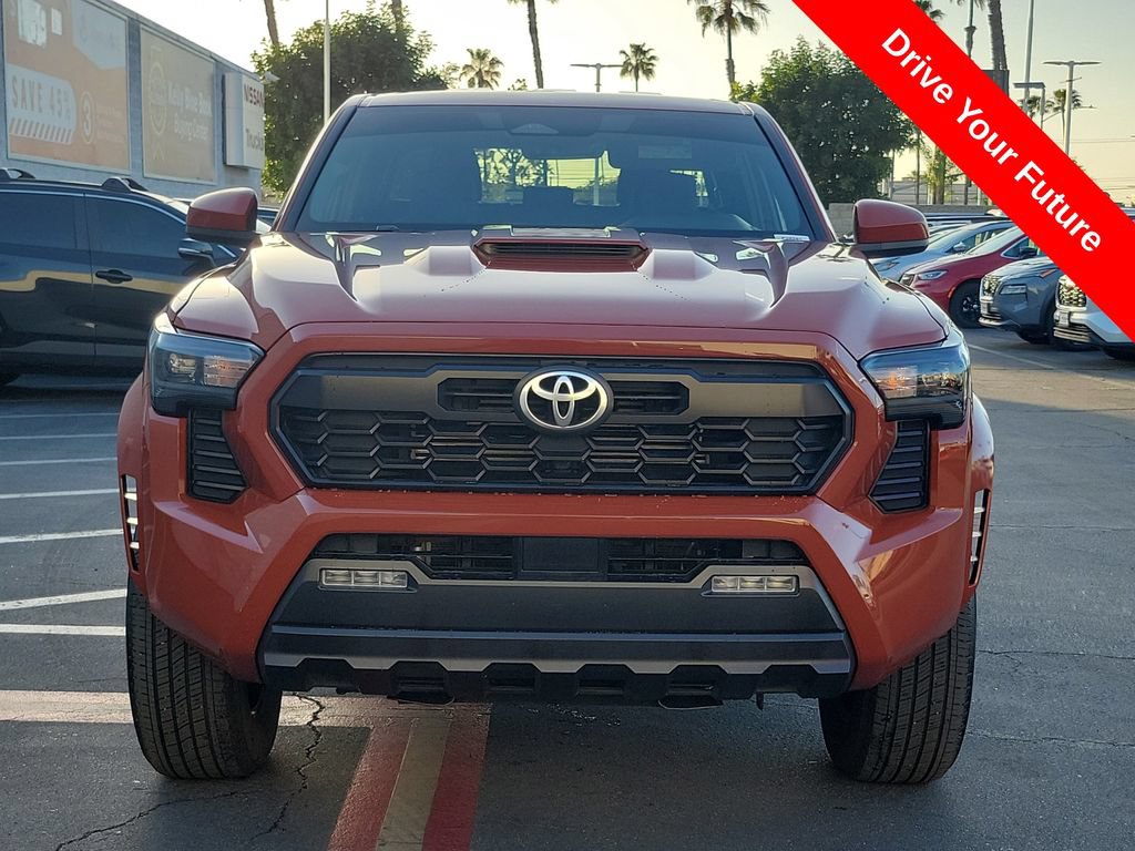 Used 2025 Toyota Tacoma TRD Sport AWD/4WD image 29