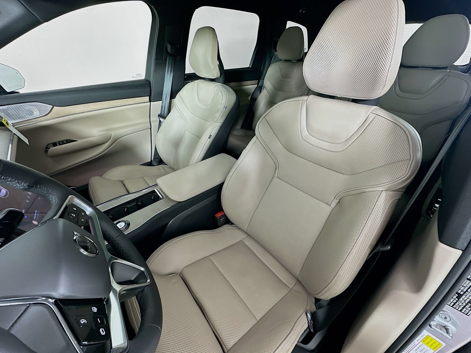 New 2026 Volvo EX90 Ultra AWD/4WD image 33