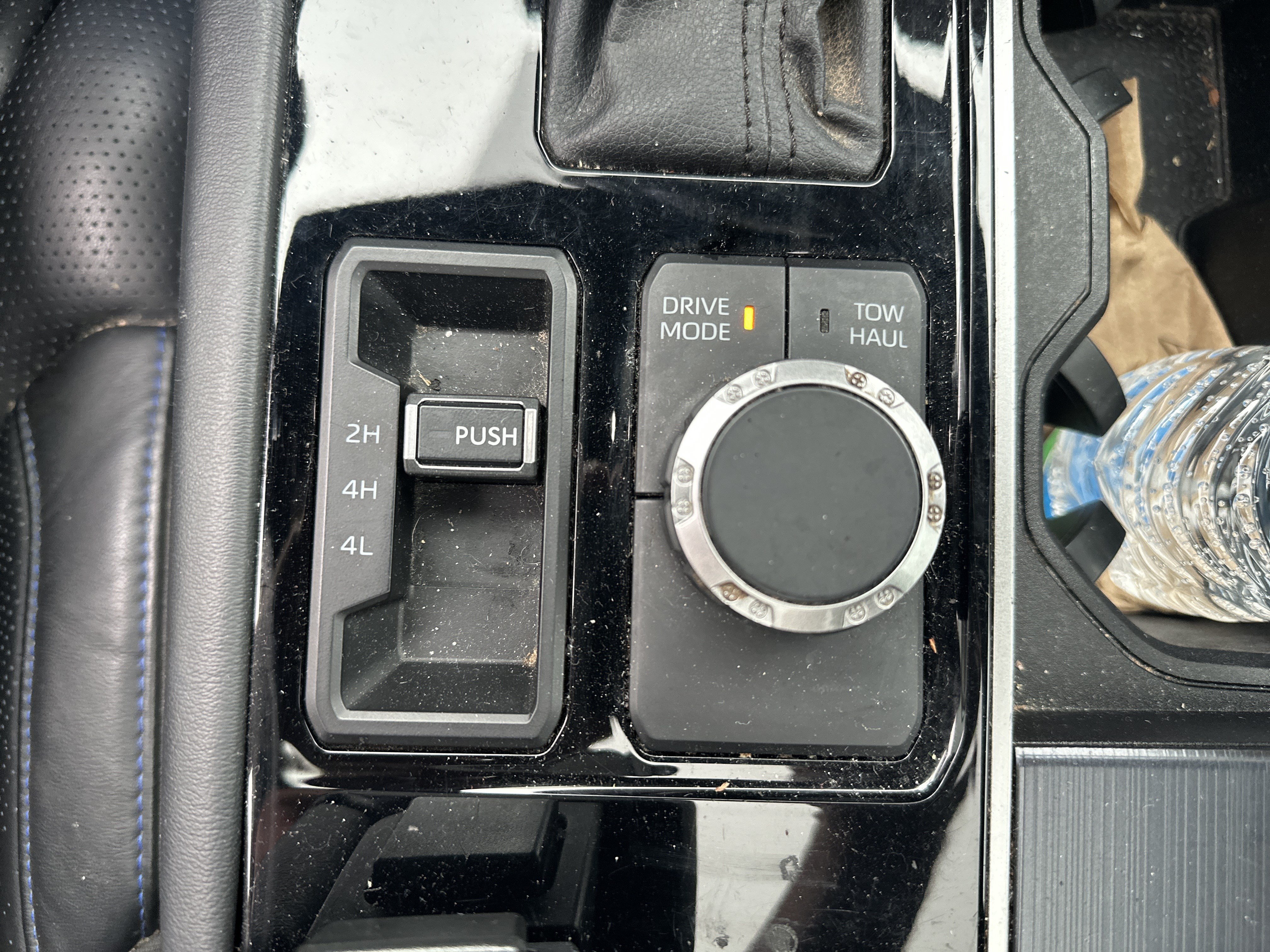 Used 2024 Toyota Tundra Platinum AWD/4WD image 25