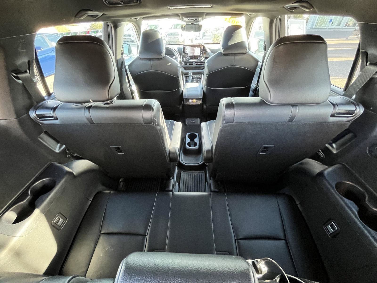 Used 2021 Toyota Highlander XSE image 23