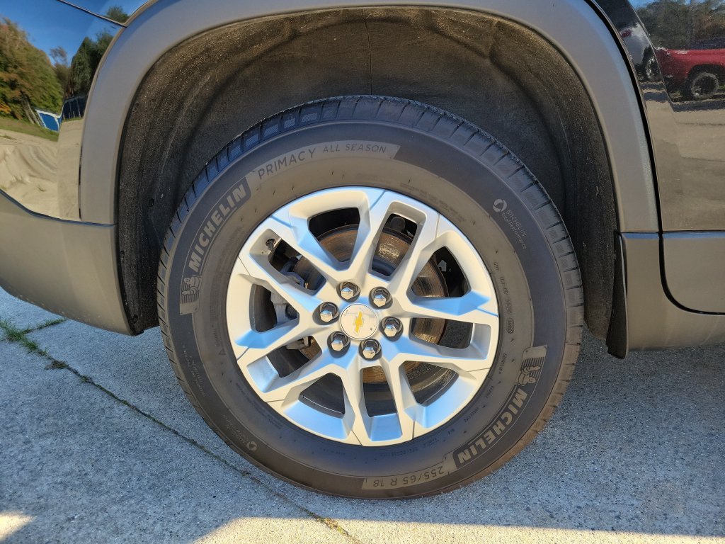 Used 2020 Chevrolet Traverse LS w/ LPO, Floor Liner Package FWD image 5
