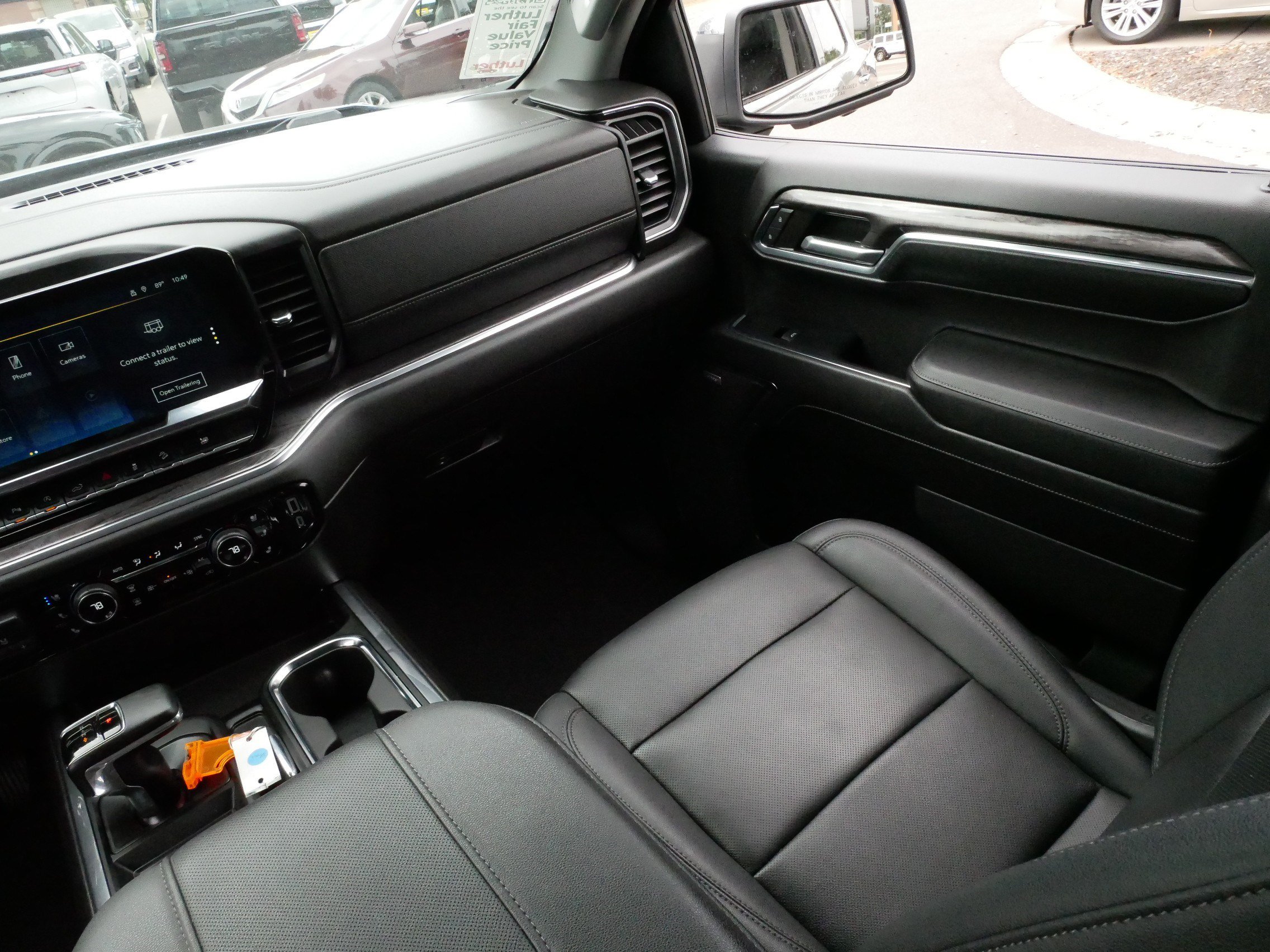 Used 2024 Chevrolet Silverado 1500 LTZ AWD/4WD image 11
