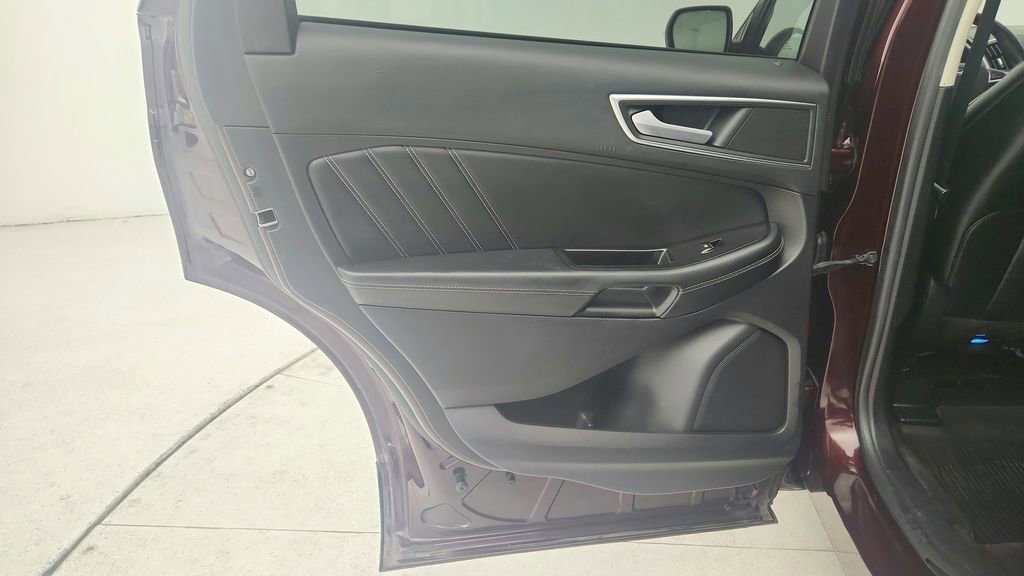 Used 2017 Ford Edge Sport w/ Equipment Group 401A AWD/4WD image 28