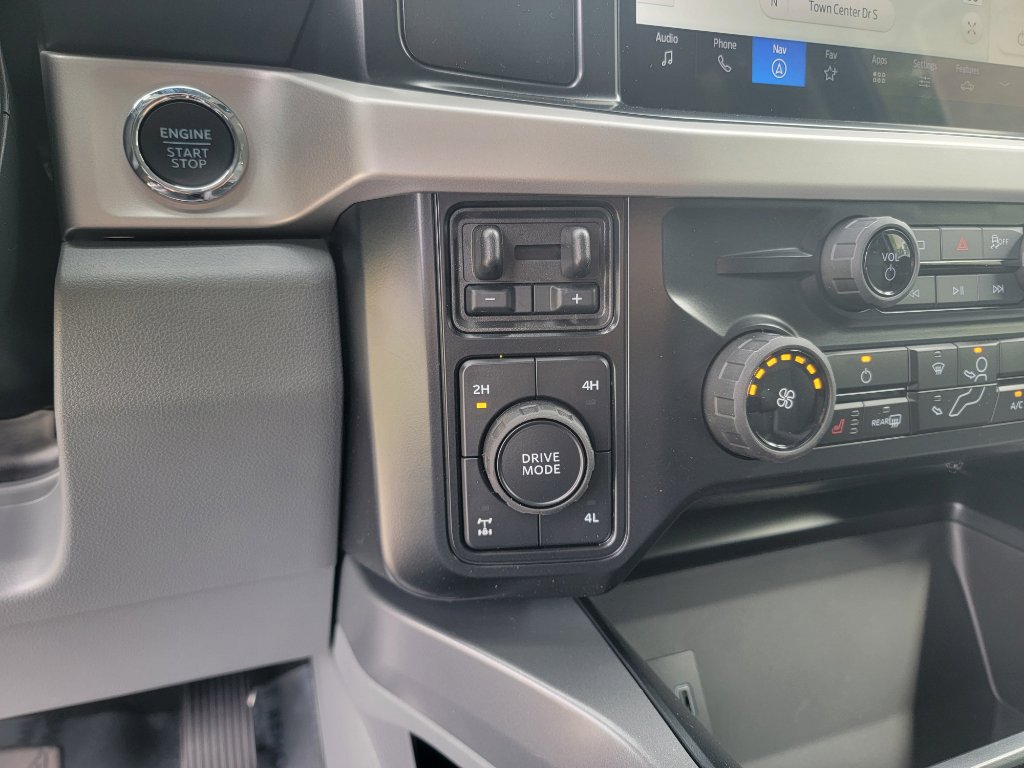 New 2026 Ford F350 XLT image 24