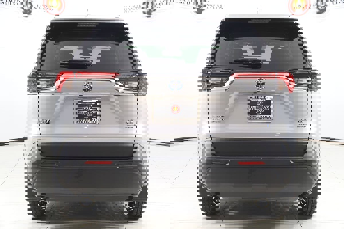 Used 2024 Toyota RAV4 XLE w/ Convenience Package AWD/4WD image 44