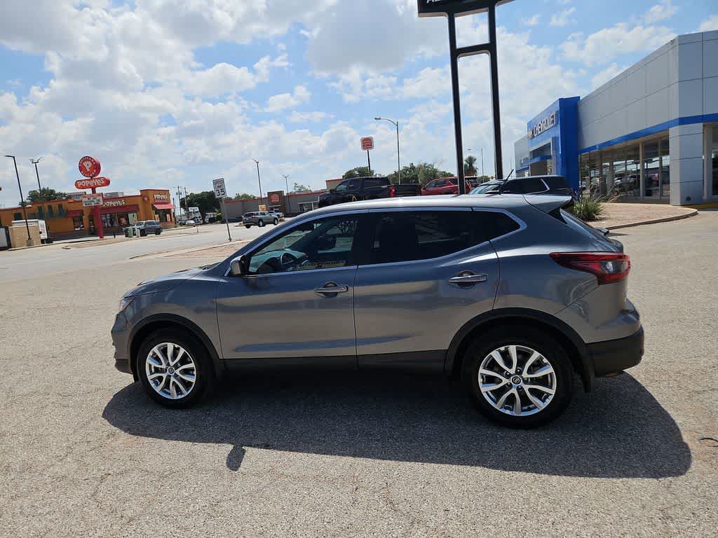 Used 2021 Nissan Rogue Sport S FWD image 5