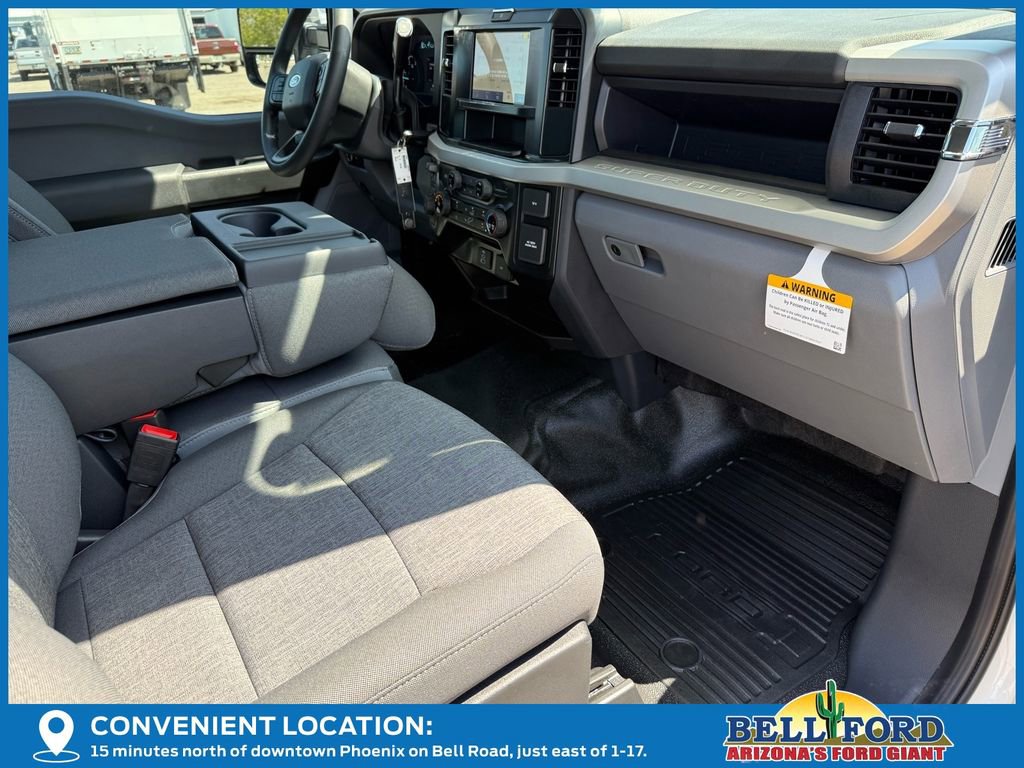 New 2025 Ford F550 4x4 Regular Cab Super Duty image 12